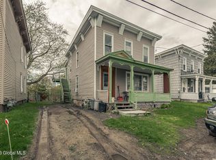 6 Boardman St, Amsterdam, NY 12010