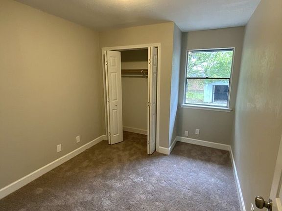 5th image of 2305 Bunker Hill Dr