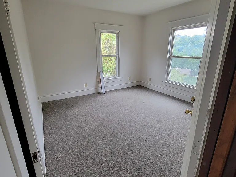 499 Gage St — Photo 12
