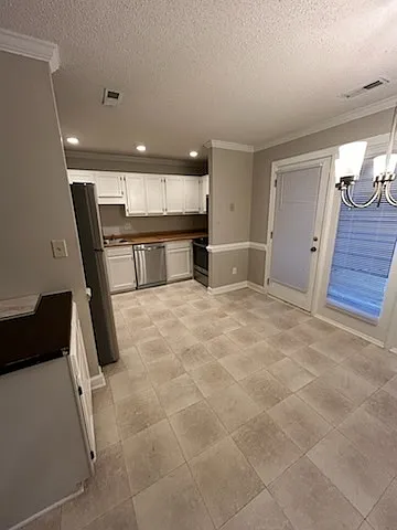200 Woodcroft Pkwy #51A — Photo 8