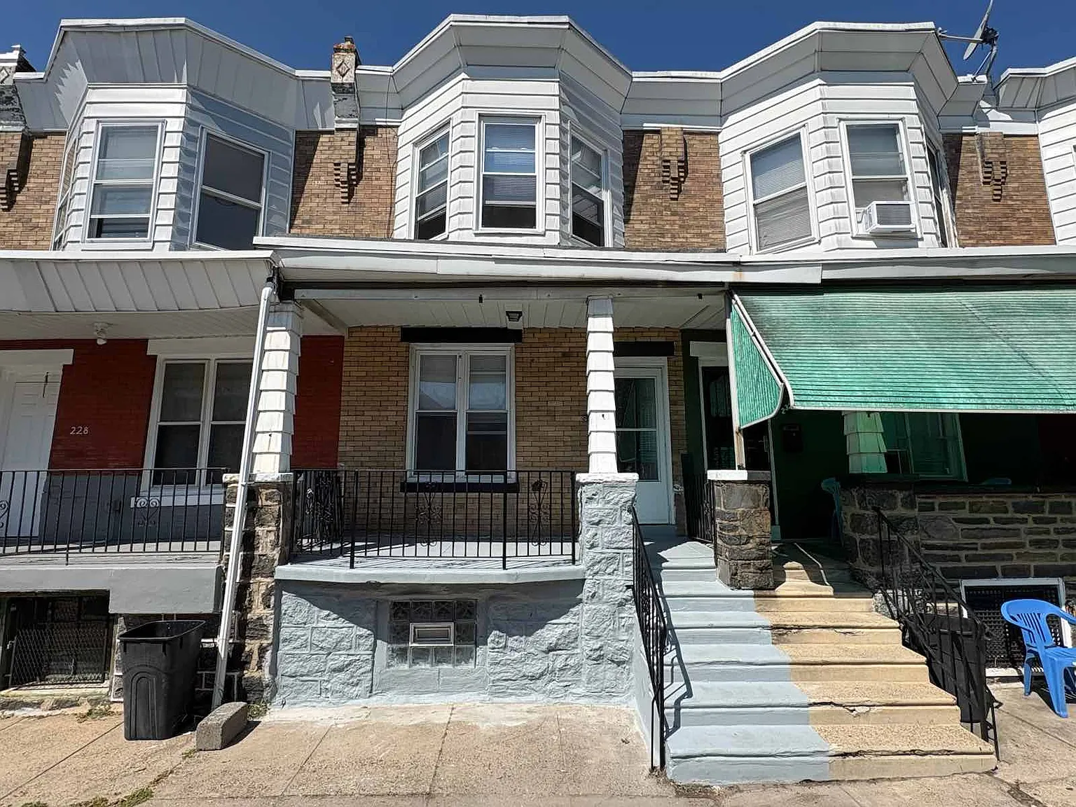 2 bed, 910 sqft, $1,400 — Photo 1