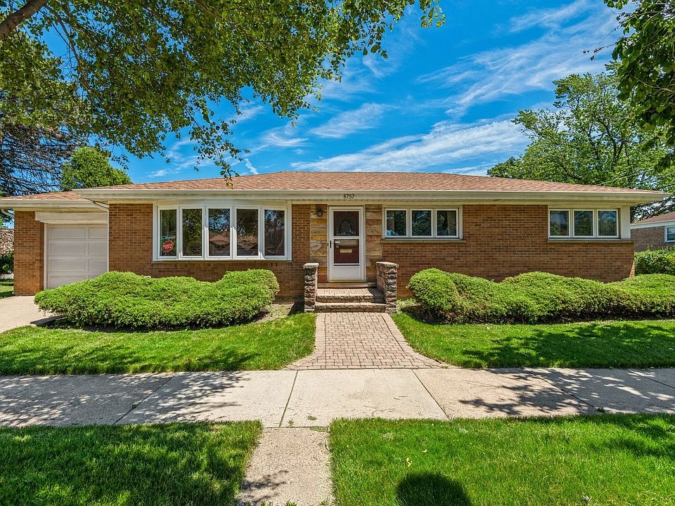 1st image of 8757 Avers Ave