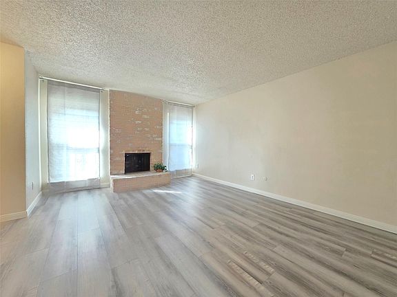3rd image of 11685 Alief Clodine Rd #11