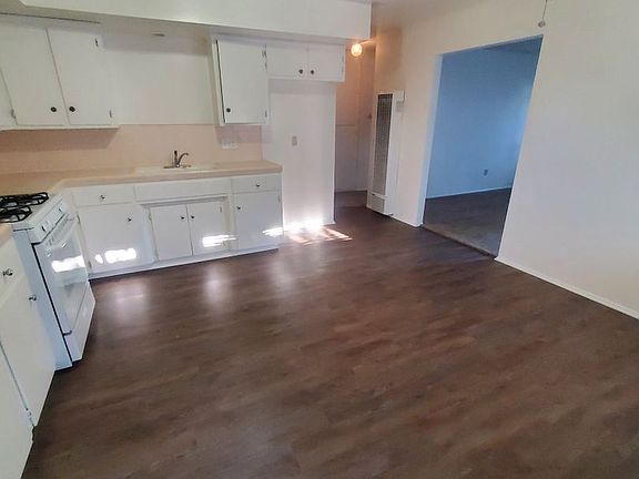 4th image of 34987 Beech Ave APT A