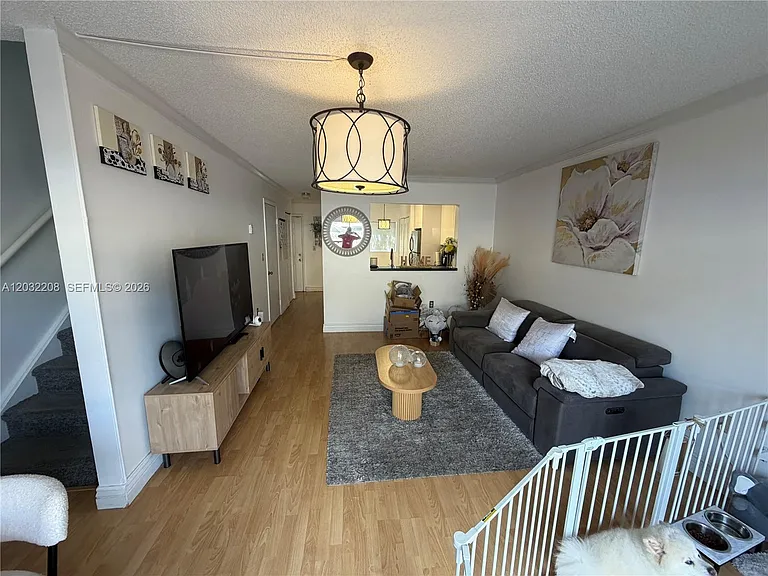 9495 Palm Cir N #9495 — Photo 7