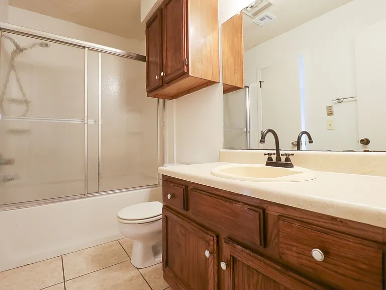 2433 E 87th St #282 — Photo 13