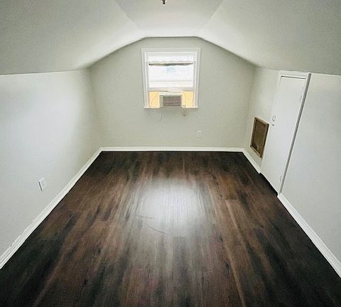 5th image of 1200 Crewdson Dr