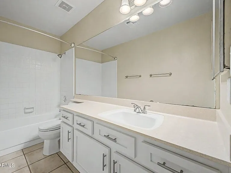 7733 W Pershing Ave — Photo 11