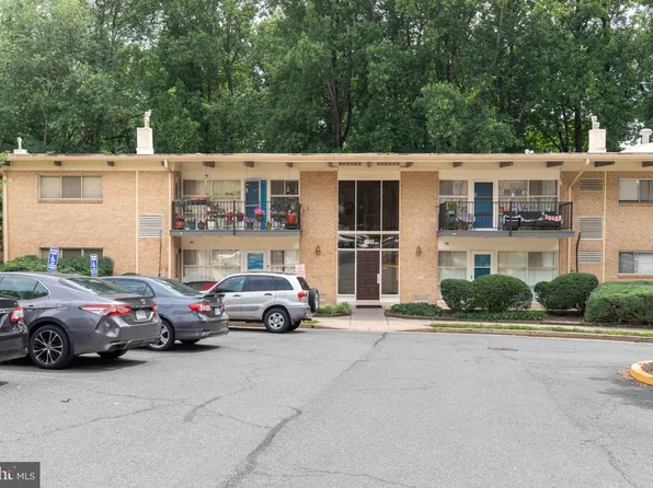 4917 Americana Dr APT 106, Annandale, VA 22003