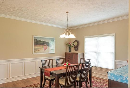 3rd image of 1620 Scenic Valley Ln