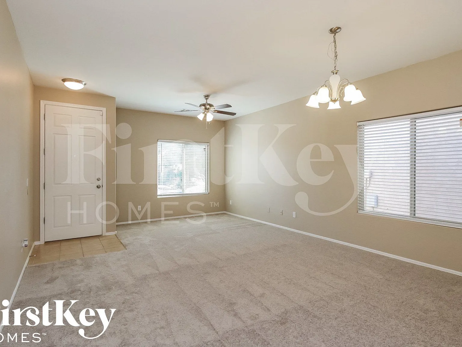 4 bed, 2.0 bath, 1909 sqft, $2,110 — Photo 4