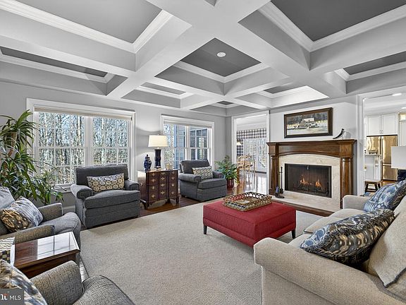 5th image of 8485 Rogues Rd