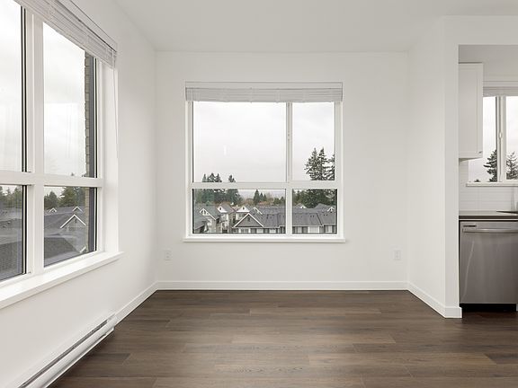 4th image of 15738 85th Ave #526