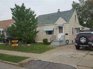 17 Clarence Harder Dr, Tonawanda, NY 14150