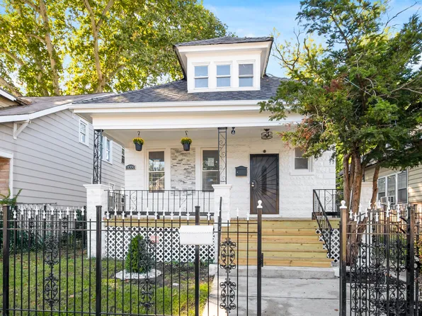 11330 S Stewart Ave, Chicago, IL 60628
