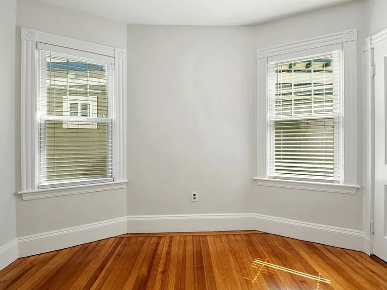 5 Pearl St #1 — Photo 18