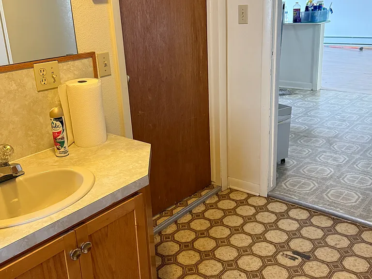 Entrance to Kitchen