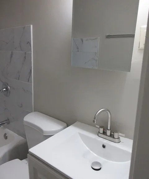 784 Terminal Ct #6 — Photo 11