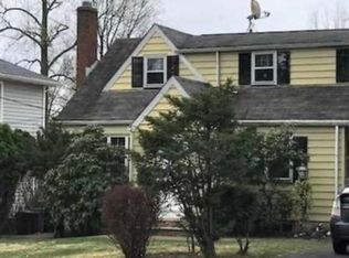 38-26 Berdan Ave, Fair Lawn, NJ 07410