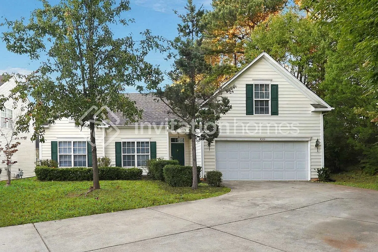 4302 Clymer Ct Charlotte, NC 28269 — Photo 1