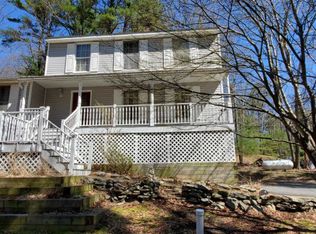 115 Crocus Ln, Milford, PA 18337