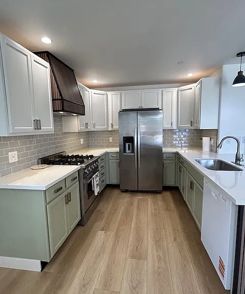 769 Upham St — Photo 8