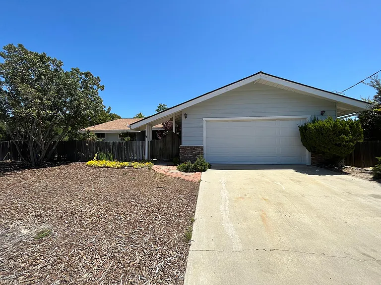 1121 Putter Ave — Photo 33