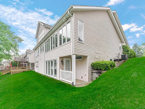 822 Maple St, Mishawaka, IN 46545