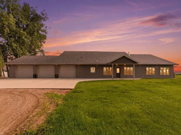 40642 215th St, Belgrade, MN 56312