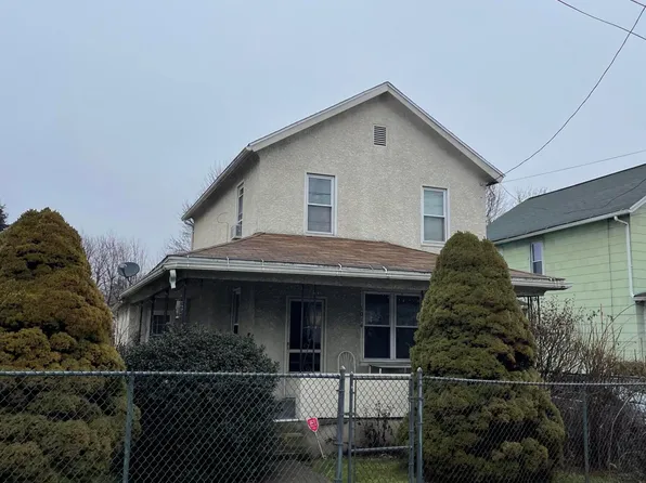 1014 S Main St, Taylor, PA 18517