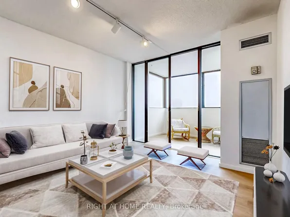 133 Torresdale Ave #1602, Toronto, ON M2R 3T2