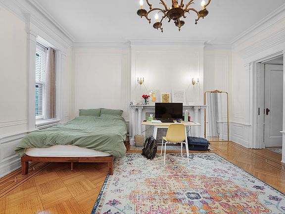 4th image of 106 8th Ave #4F
