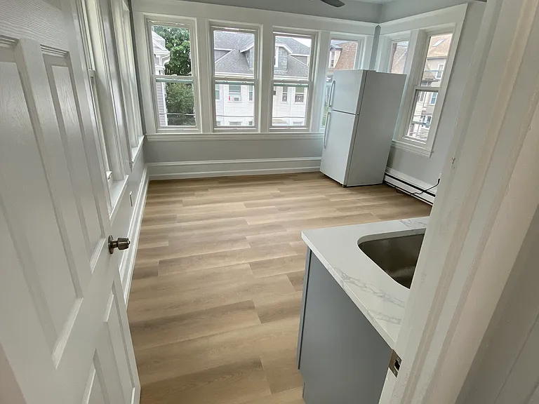 131 Deane St #2S — Photo 24