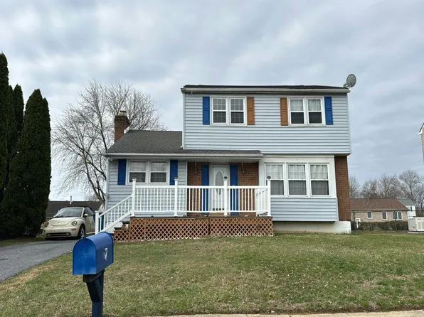 7 Rivanna Rd, New Castle, DE 19720