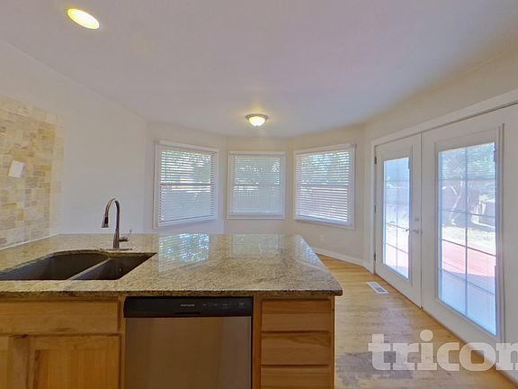 4th image of 106 N 49th Avenue Ct
