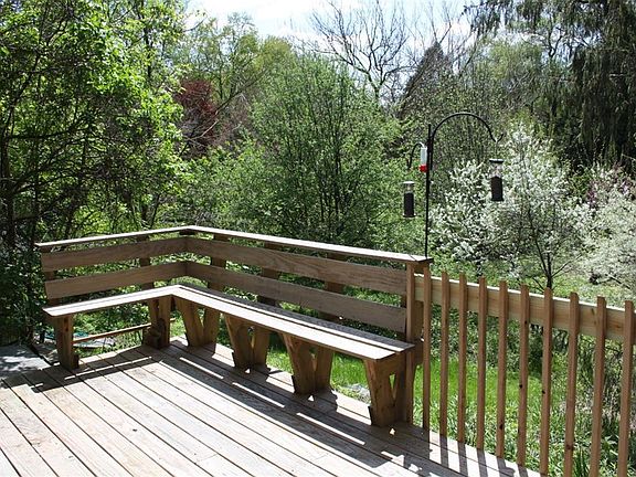 5th image of 10033 Huron River Dr