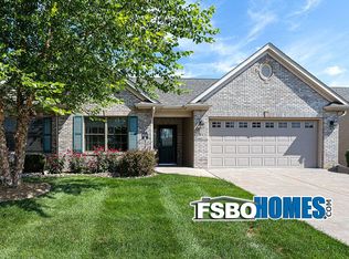 1814 Stone Gate Cir, Davenport, IA 52807