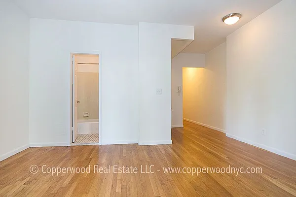 Rented by Copperwood Real Estate | media 13