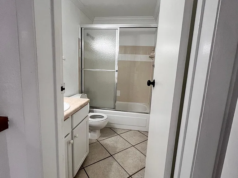 3004 Parkway Blvd #209 — Photo 46