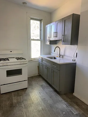 15 S Spring St #2 Photo 1