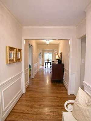 3rd image of 858 Glenwood Dr
