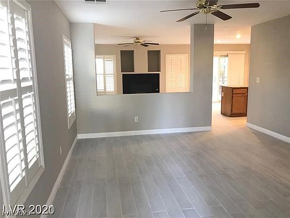 3rd image of 6473 Blue Iris Ct