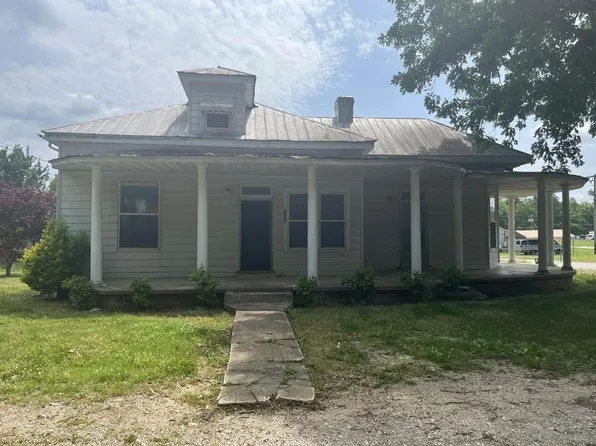 208 2nd Ave N, Collinwood, TN 38450