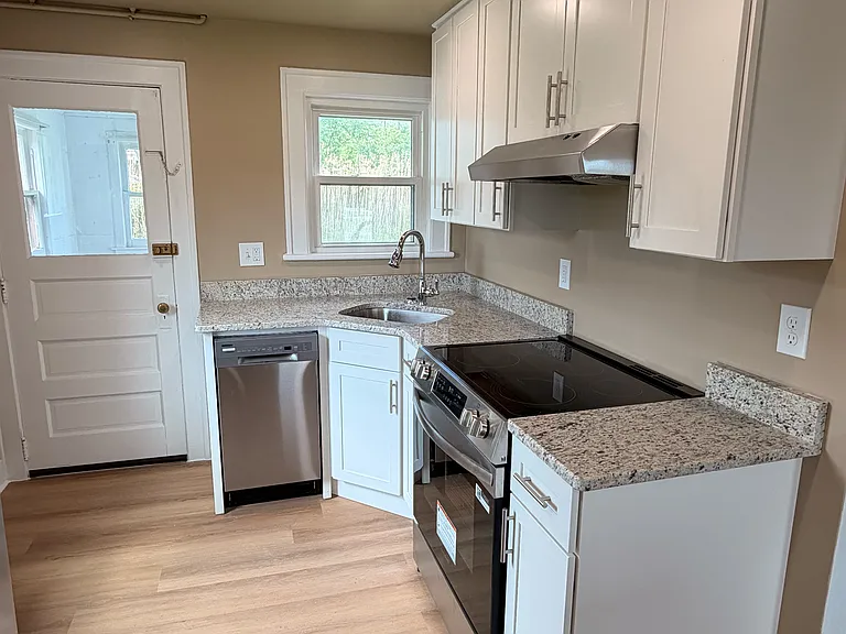 607 Boght Rd — Photo 6