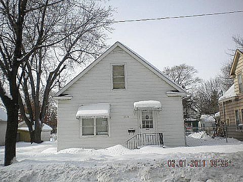1st image of 2526 Monroe St NE