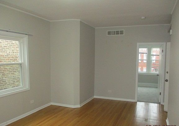 2nd image of 2213 Elmwood Ave