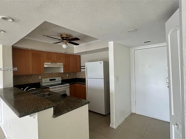 486 NW 165th Street Rd #B606 — Photo 19