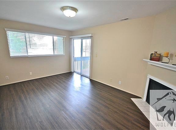3rd image of 265 E Hill Ave