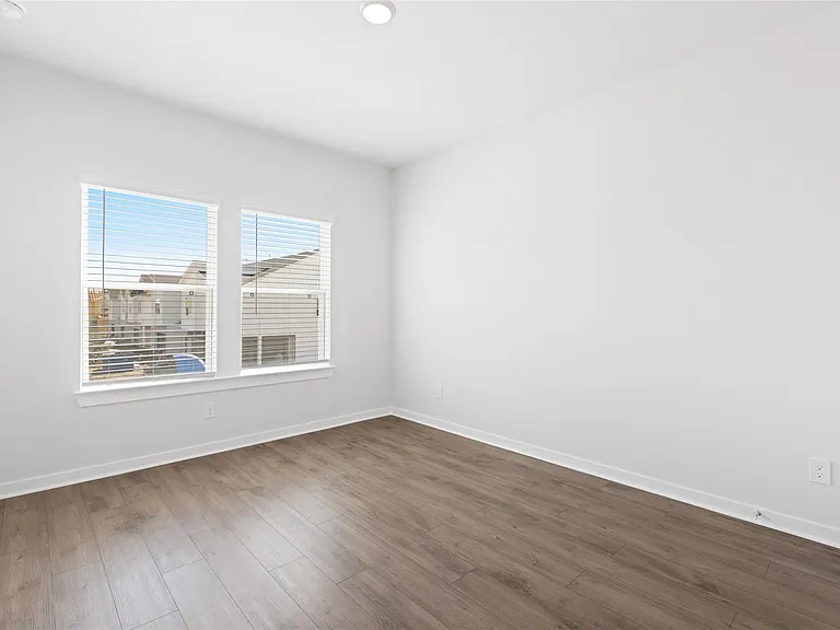 8132 Brocken St — Photo 23