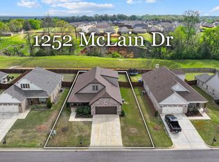 1252 McClain Dr, Prattville, AL 36066